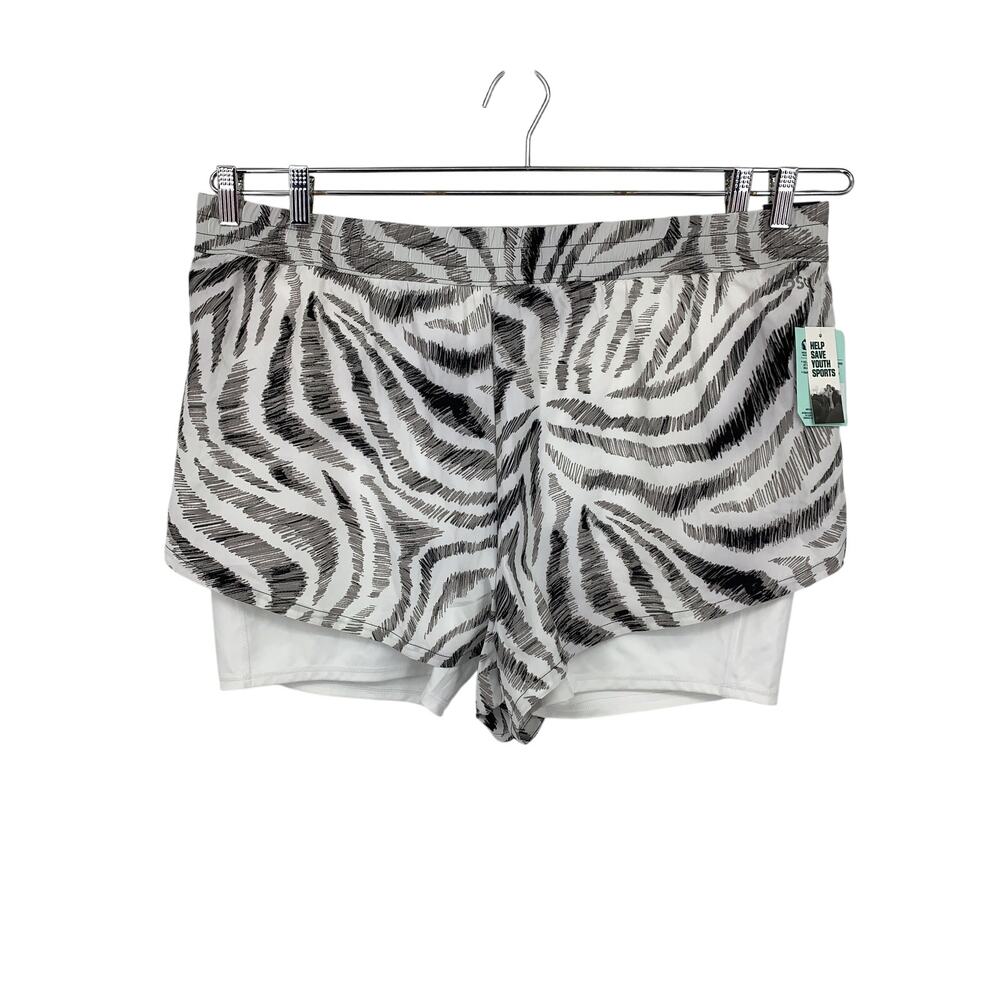 NWT DSG Shorts Womens 2X White Black Mid Rise Zebra Print Moisture Wicking Lined